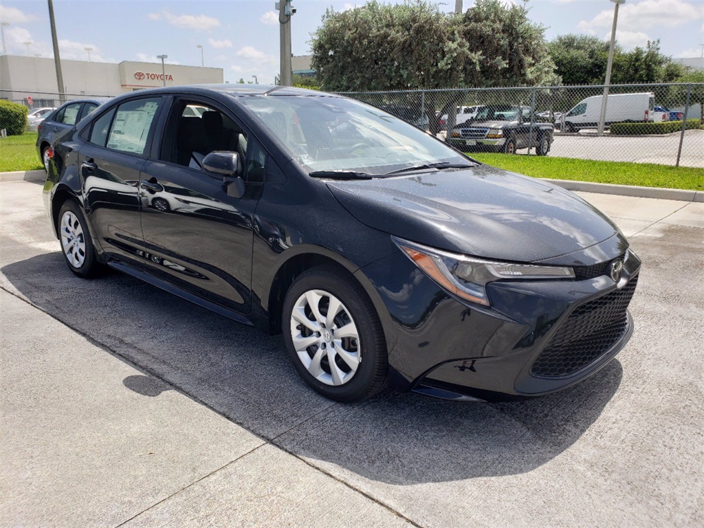 New 2021 Toyota Corolla LE FWD 4D Sedan | Miami, FL